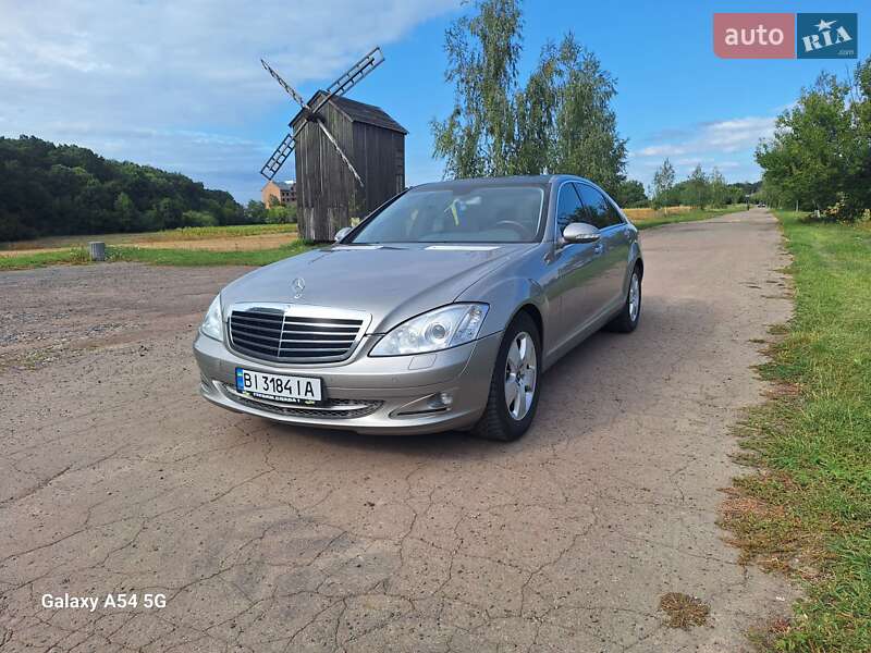 Седан Mercedes-Benz S-Class 2006 в Диканьке