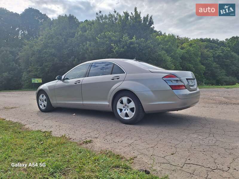 Седан Mercedes-Benz S-Class 2006 в Диканьке