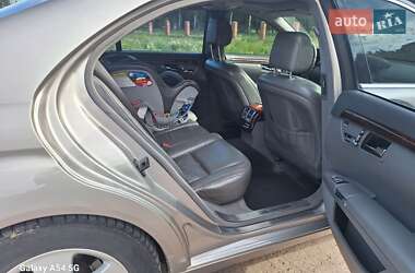 Седан Mercedes-Benz S-Class 2006 в 