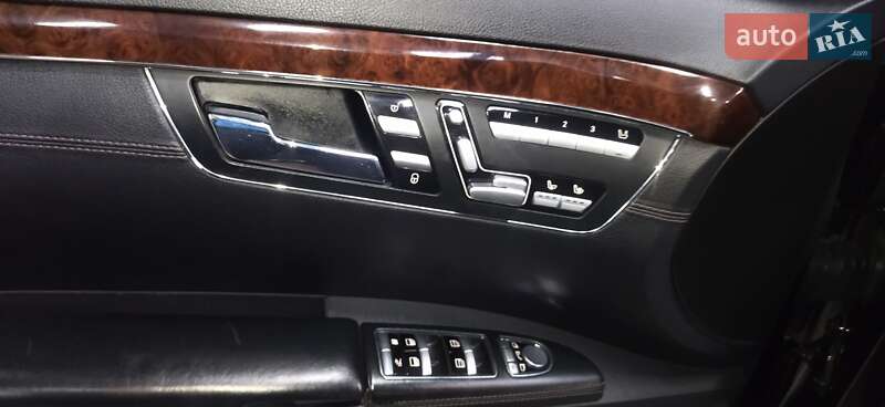 Седан Mercedes-Benz S-Class 2012 в Хмельницком