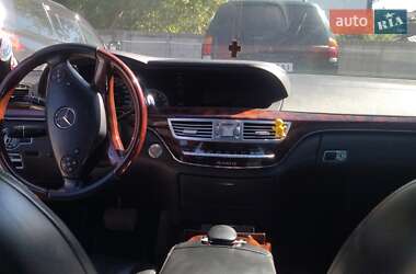 Седан Mercedes-Benz S-Class 2012 в 
