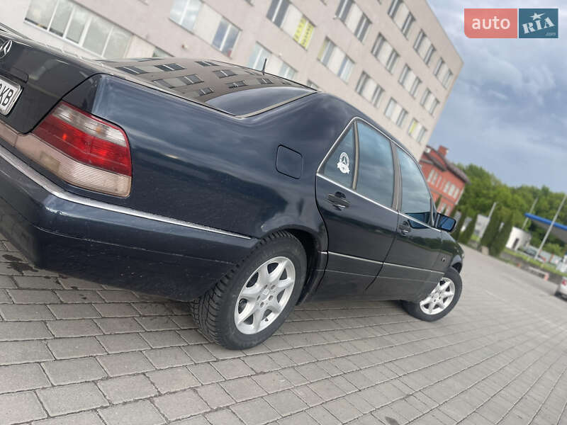 Седан Mercedes-Benz S-Class 1997 в Перемишлянах