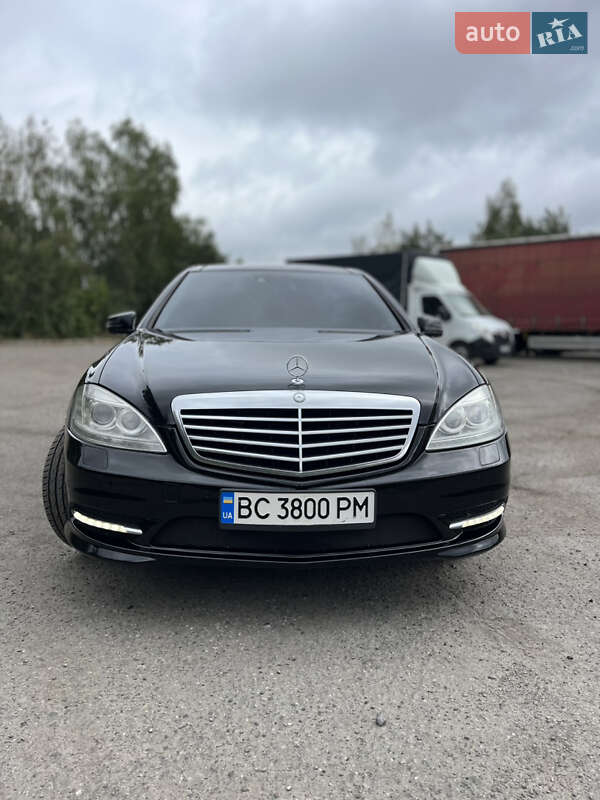 Седан Mercedes-Benz S-Class 2008 в 