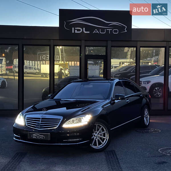 Седан Mercedes-Benz S-Class 2006 в 