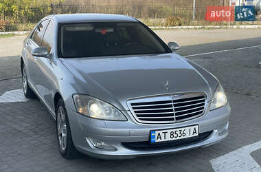 Седан Mercedes-Benz S-Class 2006 в Ивано-Франковске