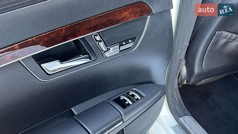 Седан Mercedes-Benz S-Class 2008 в Днепре