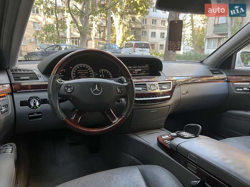 Седан Mercedes-Benz S-Class 2007 в Николаеве