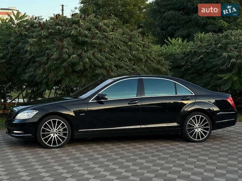 Седан Mercedes-Benz S-Class 2011 в Чернигове