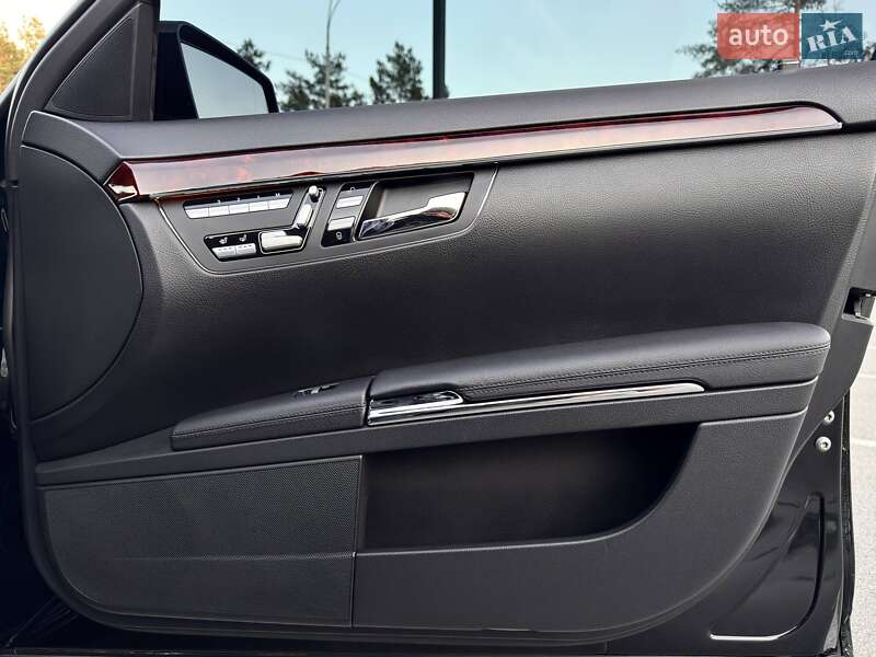Седан Mercedes-Benz S-Class 2012 в Киеве