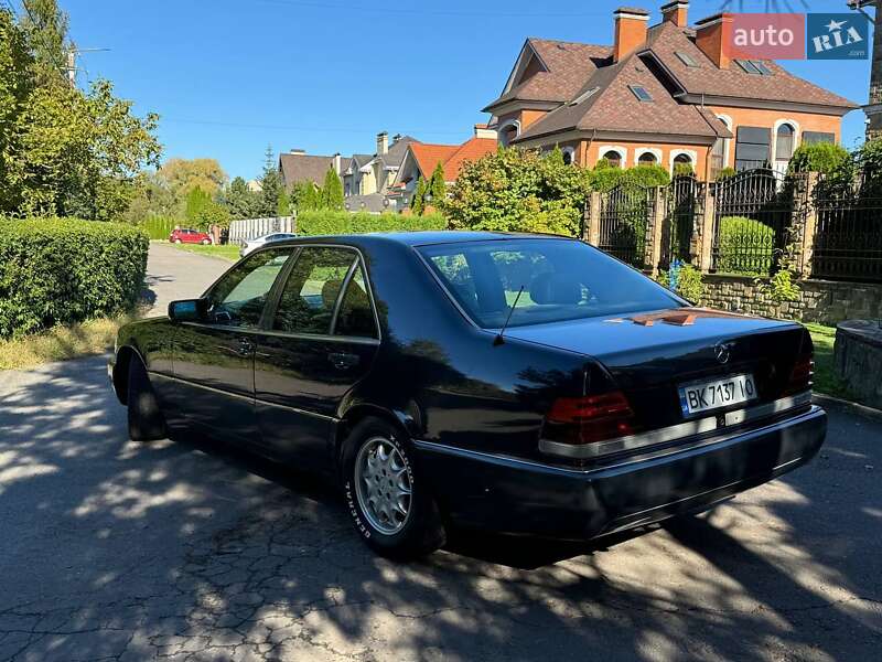 Седан Mercedes-Benz S-Class 1993 в Ровно