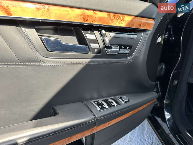 Седан Mercedes-Benz S-Class 2009 в Києві