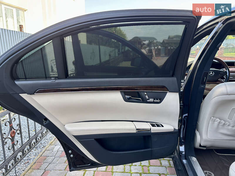 Седан Mercedes-Benz S-Class 2011 в Тернополе