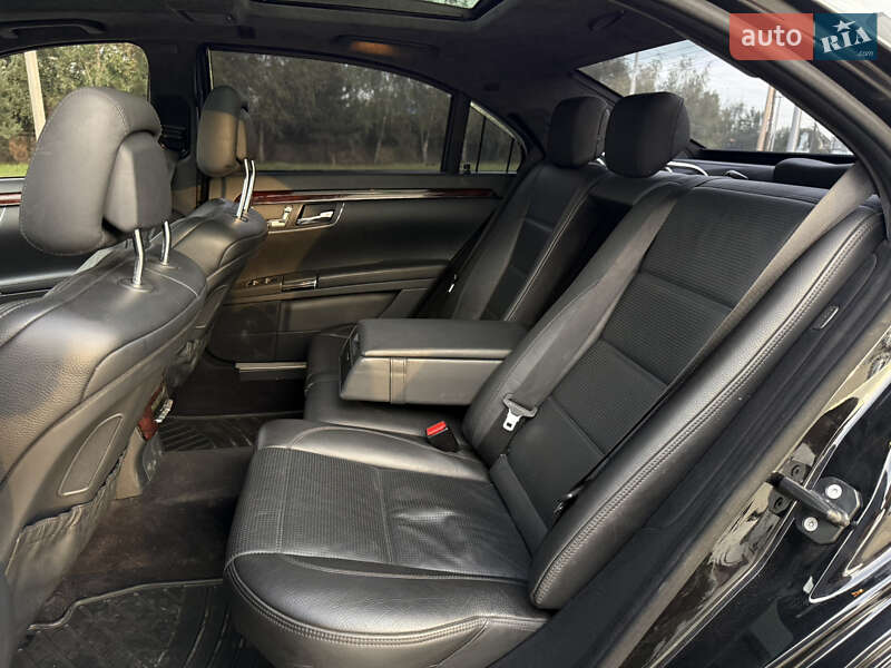 Седан Mercedes-Benz S-Class 2008 в Ужгороде