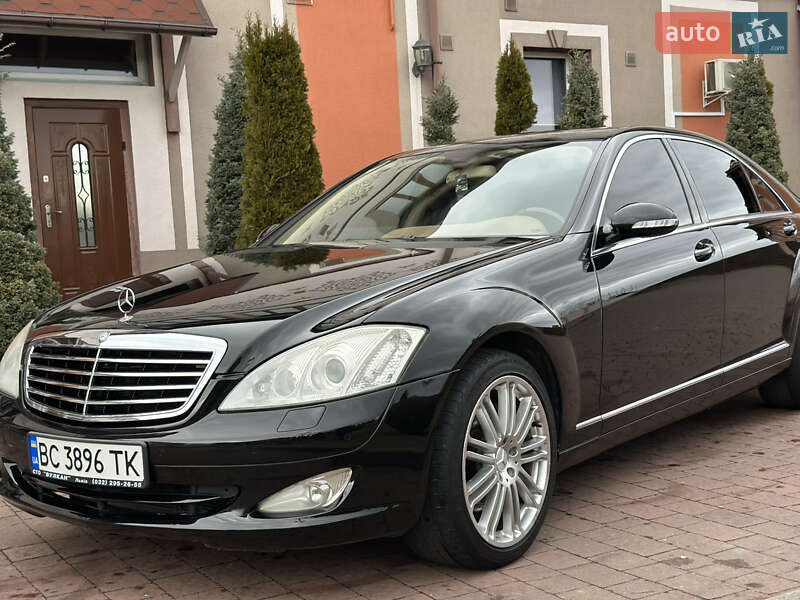 Седан Mercedes-Benz S-Class 2006 в Львове