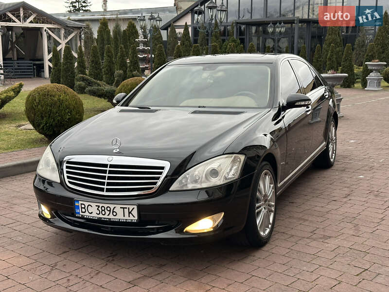 Седан Mercedes-Benz S-Class 2006 в Львове