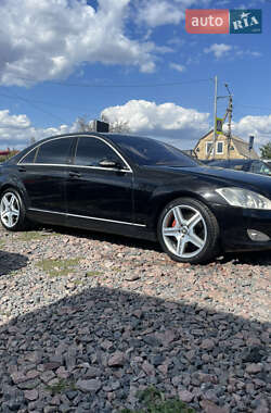 Mercedes-Benz S-Class 2007