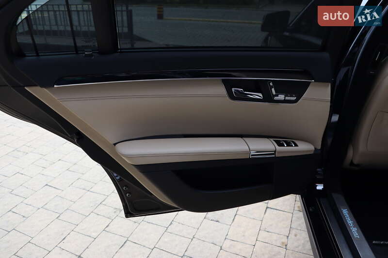 Седан Mercedes-Benz S-Class 2012 в Львові