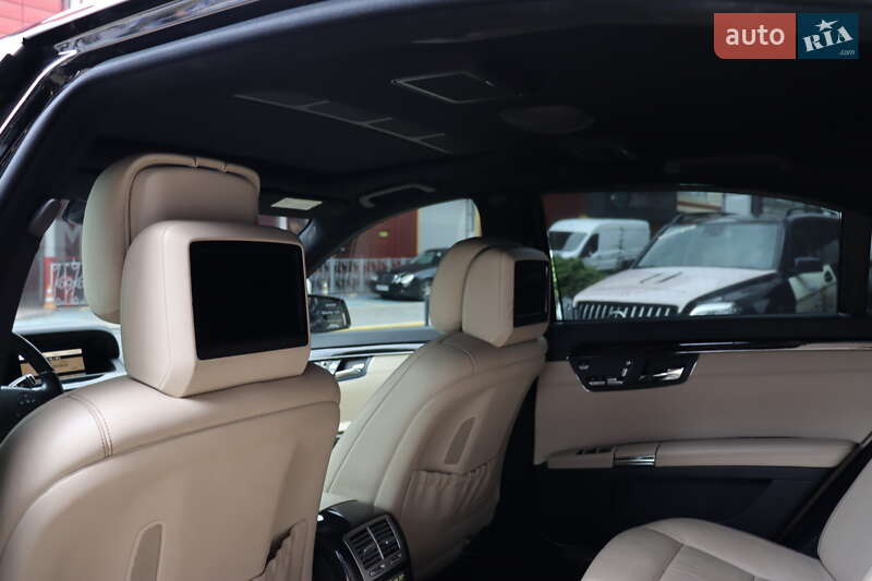 Седан Mercedes-Benz S-Class 2012 в Львові