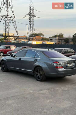 Седан Mercedes-Benz S-Class 2006 в 