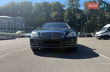 Седан Mercedes-Benz S-Class 2011 в 