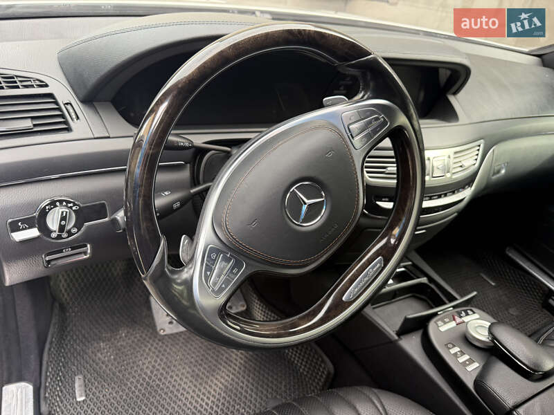 Седан Mercedes-Benz S-Class 2008 в Ровно