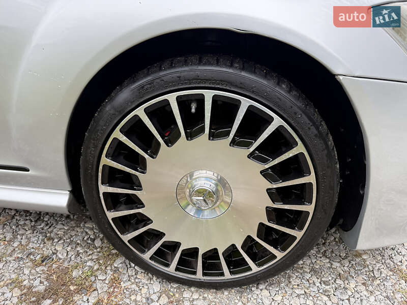 Седан Mercedes-Benz S-Class 2008 в Ровно