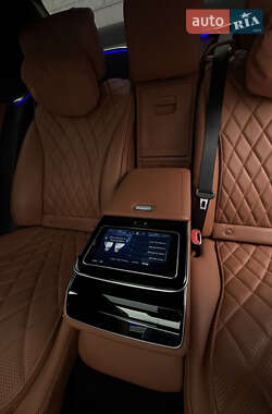 Седан Mercedes-Benz S-Class 2021 в 