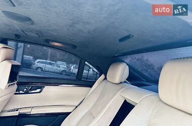 Седан Mercedes-Benz S-Class 2006 в 