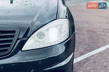 Седан Mercedes-Benz S-Class 2006 в 