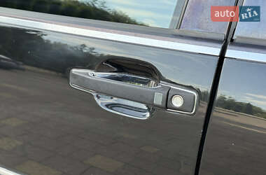 Седан Mercedes-Benz S-Class 1997 в  фото 23 Седан Mercedes-Benz S-Class 1997 в