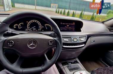 Седан Mercedes-Benz S-Class 2006 в 