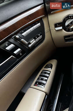 Седан Mercedes-Benz S-Class 2008 в 