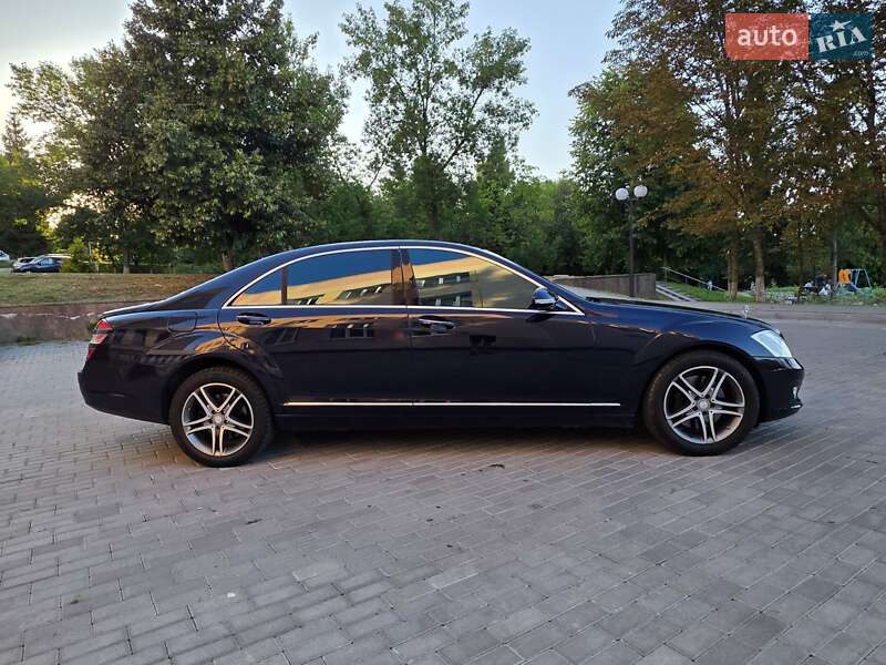 Седан Mercedes-Benz S-Class 2007 в Ровно