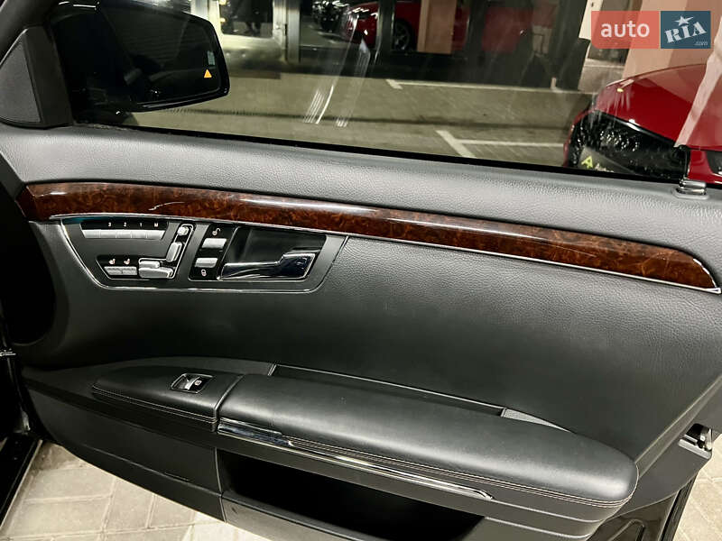 Седан Mercedes-Benz S-Class 2012 в Киеве