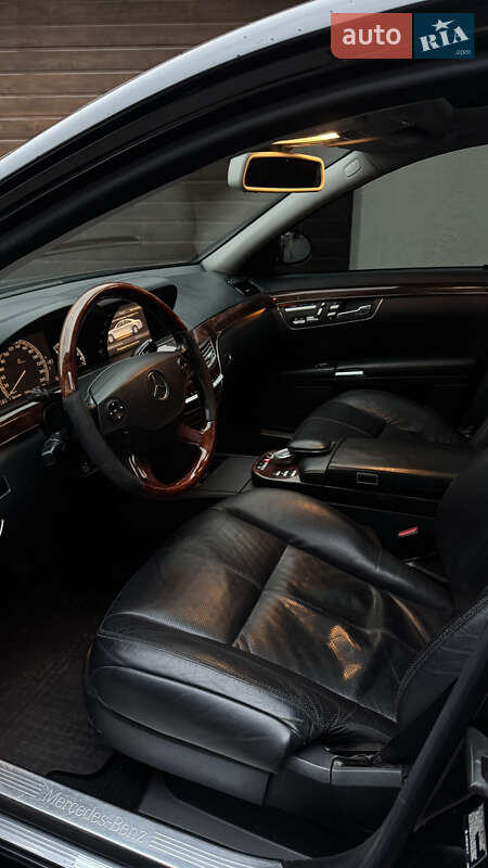 Седан Mercedes-Benz S-Class 2007 в Виннице