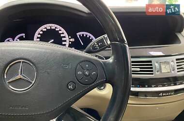 Седан Mercedes-Benz S-Class 2013 в 