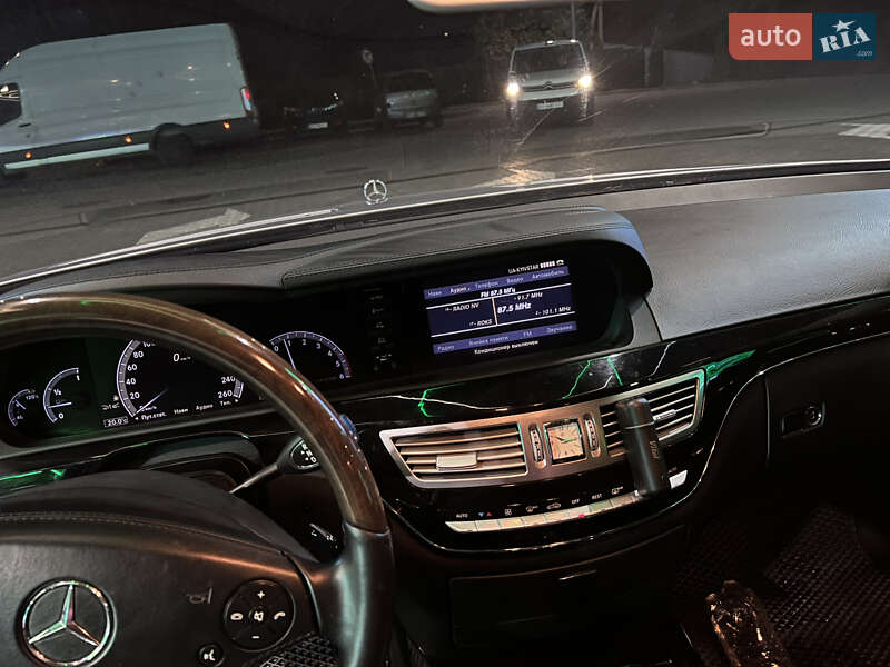 Седан Mercedes-Benz S-Class 2010 в Тернополі
