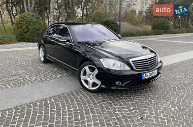 Седан Mercedes-Benz S-Class 2007 в Дніпрі
