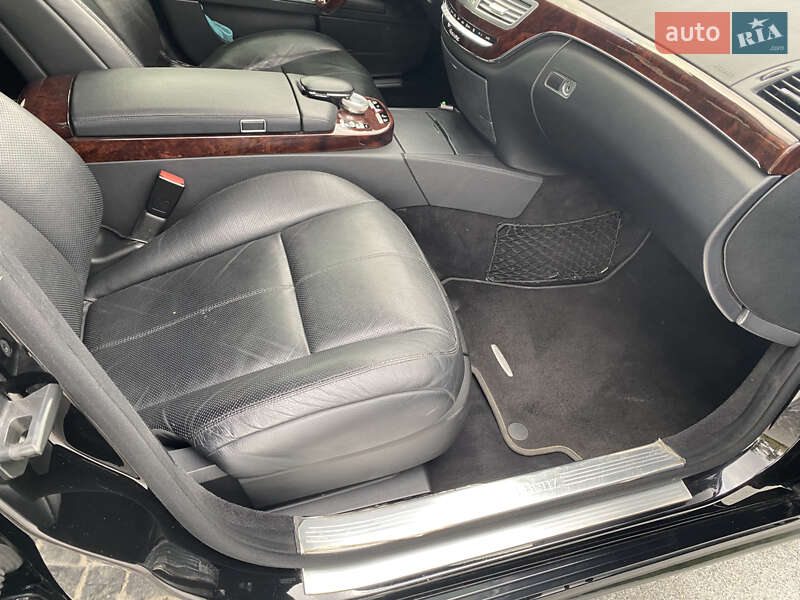 Седан Mercedes-Benz S-Class 2007 в Днепре