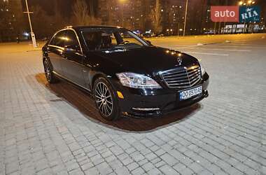 Mercedes-Benz S-Class 2012