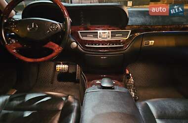 Седан Mercedes-Benz S-Class 2012 в 
