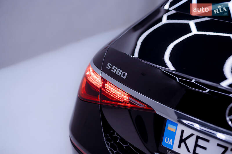 Седан Mercedes-Benz S-Class 2023 в Днепре