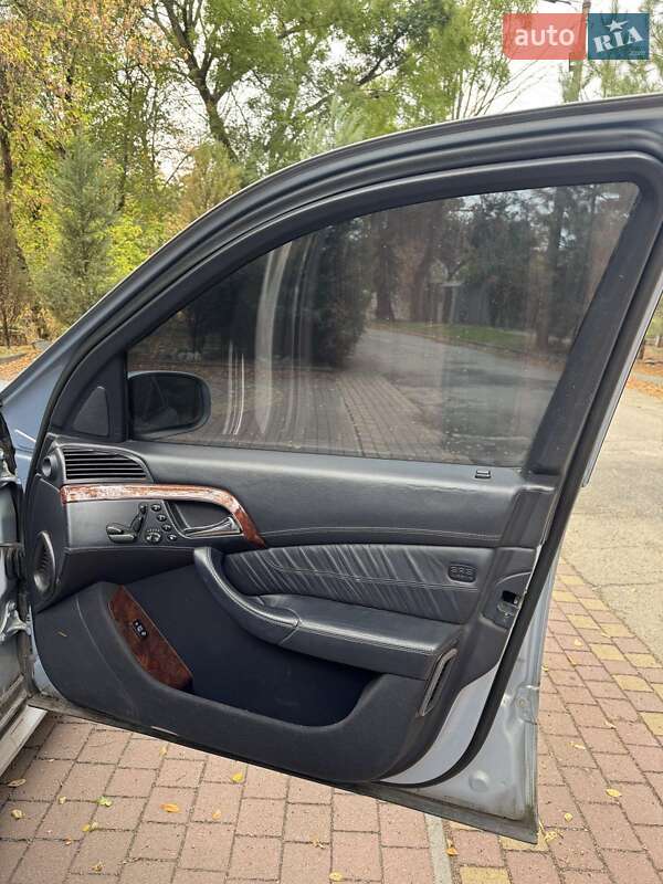 Седан Mercedes-Benz S-Class 2003 в Запорожье
