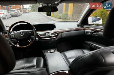 Седан Mercedes-Benz S-Class 2008 в 