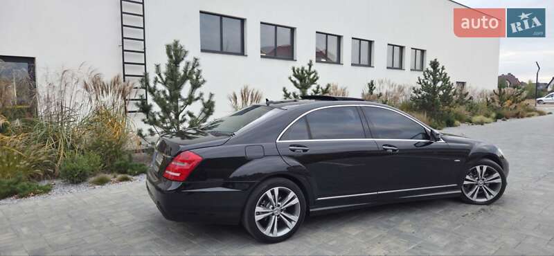 Седан Mercedes-Benz S-Class 2011 в Луцке