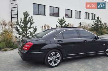 Седан Mercedes-Benz S-Class 2011 в 