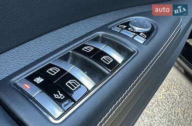 Седан Mercedes-Benz S-Class 2012 в 