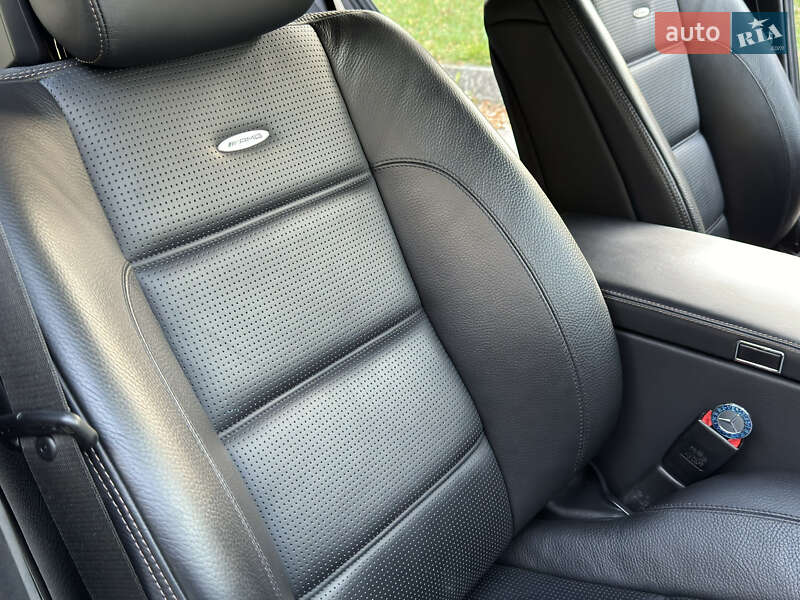 Седан Mercedes-Benz S-Class 2012 в Ровно