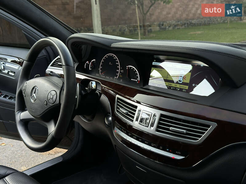 Седан Mercedes-Benz S-Class 2012 в Ровно