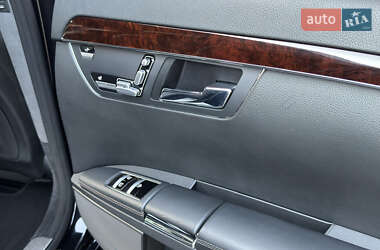 Седан Mercedes-Benz S-Class 2012 в 